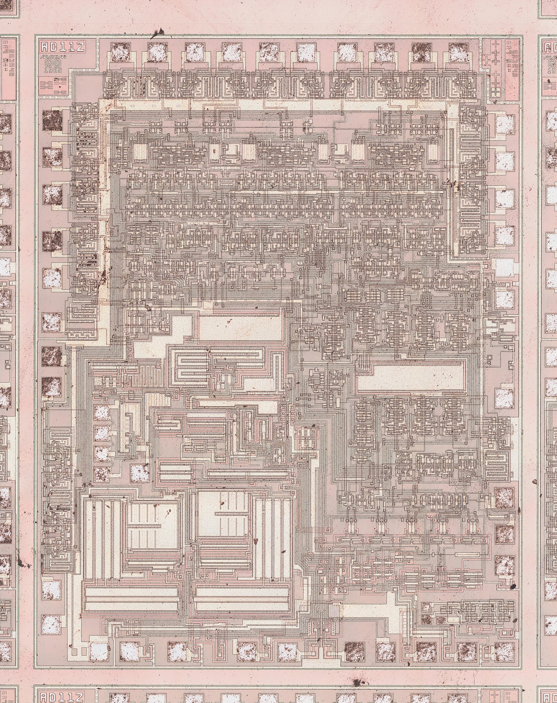 DB하이텍 트렌드와 관련된 IC of the Maxim AD11Z